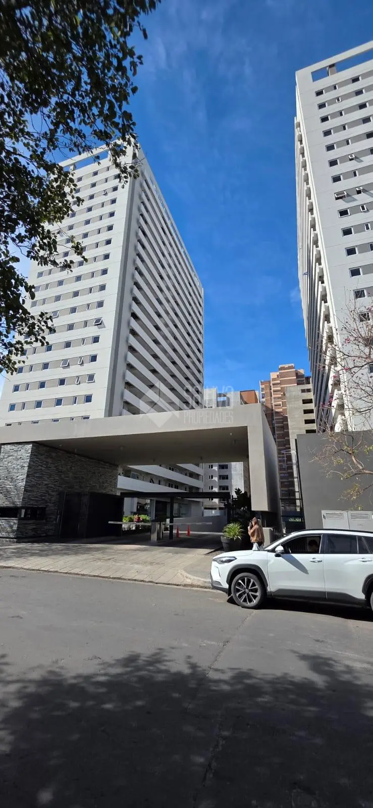 Departamento amoblado en alquiler temporal en Edificio GNI Cardinales - Barrio cofico