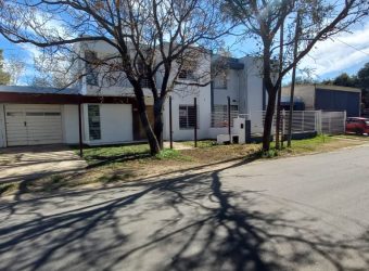 Vendo Casa de 2 dormitorios con gran patio en Cuesta Colorada